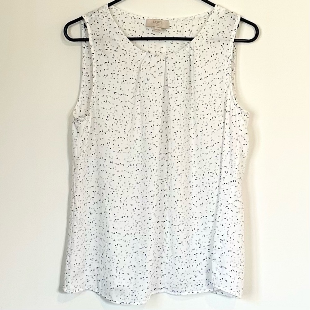 LOFT White Tank Top with Blue, Black and Gray Speckle Design - Petite Medium